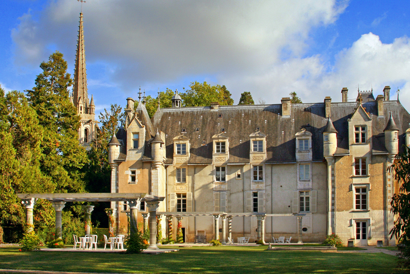 Chateau De St Jean - Charentes - France - Oliver's Travels