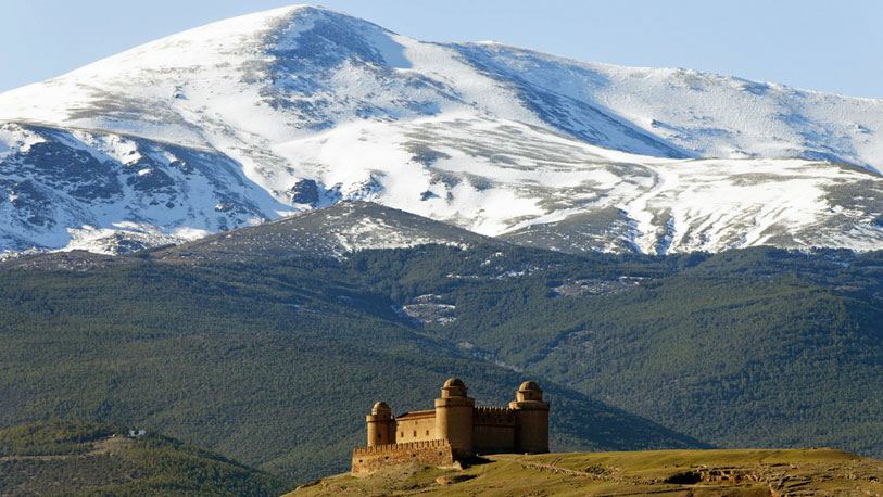 Sierra Nevada and The Calahorra castle