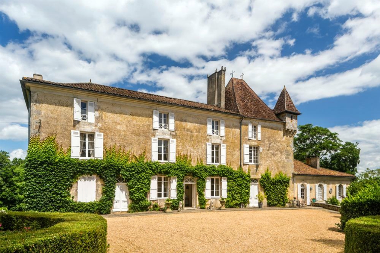 villas in the Dordogne