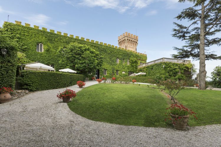 Castle-Mago-Tuscany-Olivers-Travels1