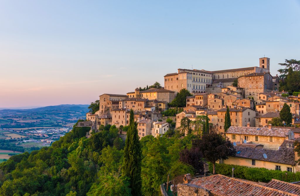 towns to visit in umbria