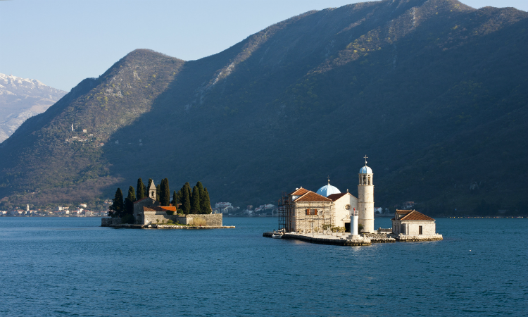 What to do in 1 week in Montenegro - boat trip