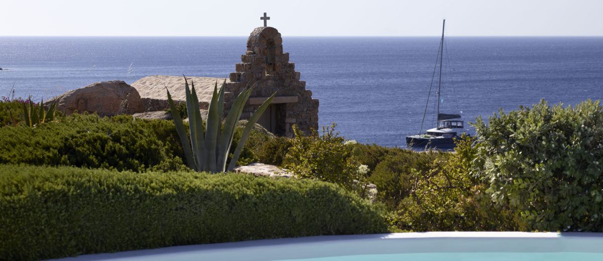 Chapels for a wedding in Greece header