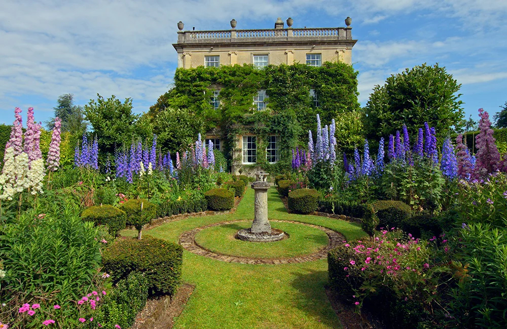 Highrove Gardens - Sundial Garden