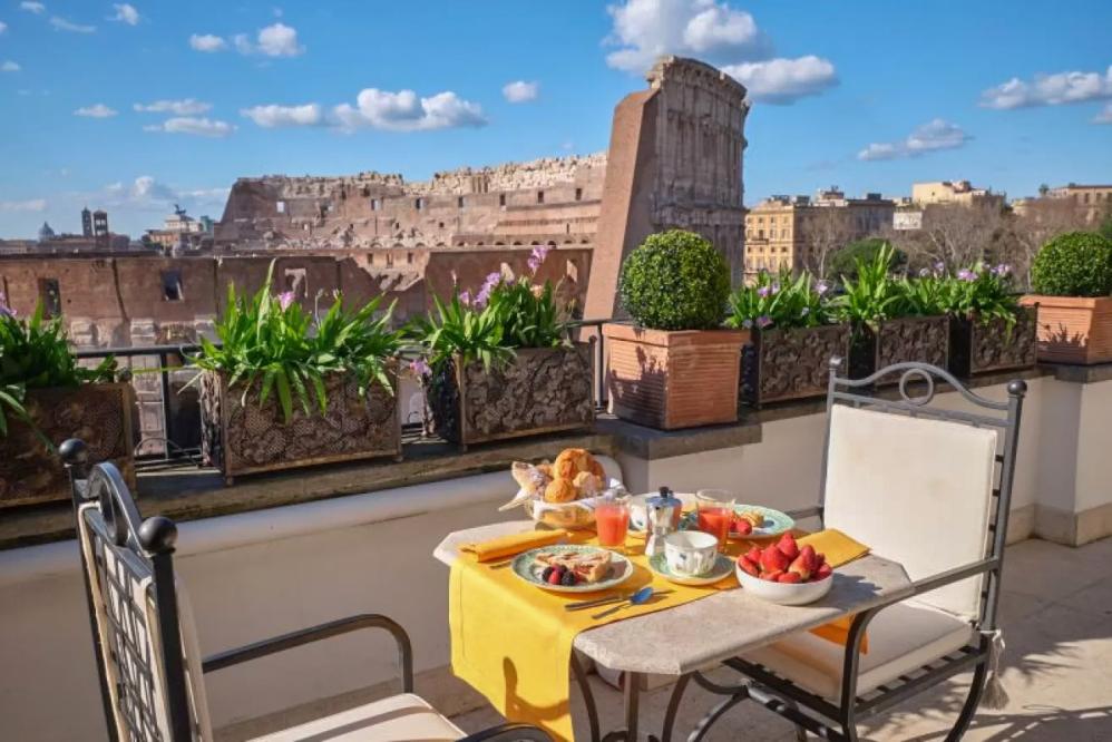Colosseum View Apartment, Rome | Oliver's Travels